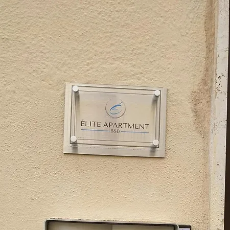 Elite *